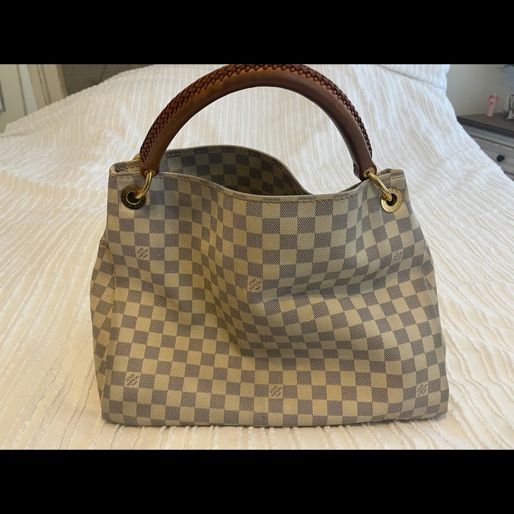 Louis Vuitton Artsy